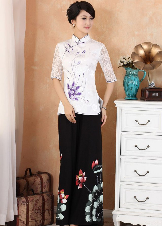 Pleasing Embroidery Cheongsam Style Blouse Purple Flower Chinese