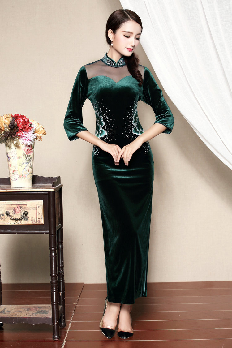 Wonderful Embroidery Velvet Cheongsam Qipao Dress Green Qipao Cheongsam And Dresses Women 